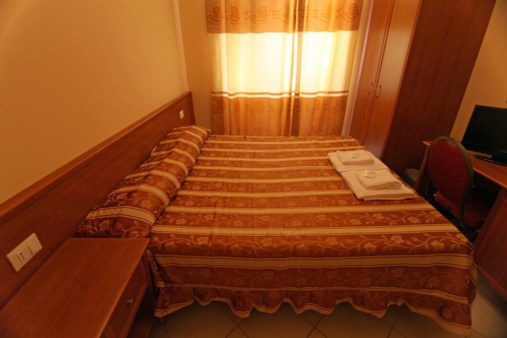 Stella Elsa Hotel Rome Exterior photo